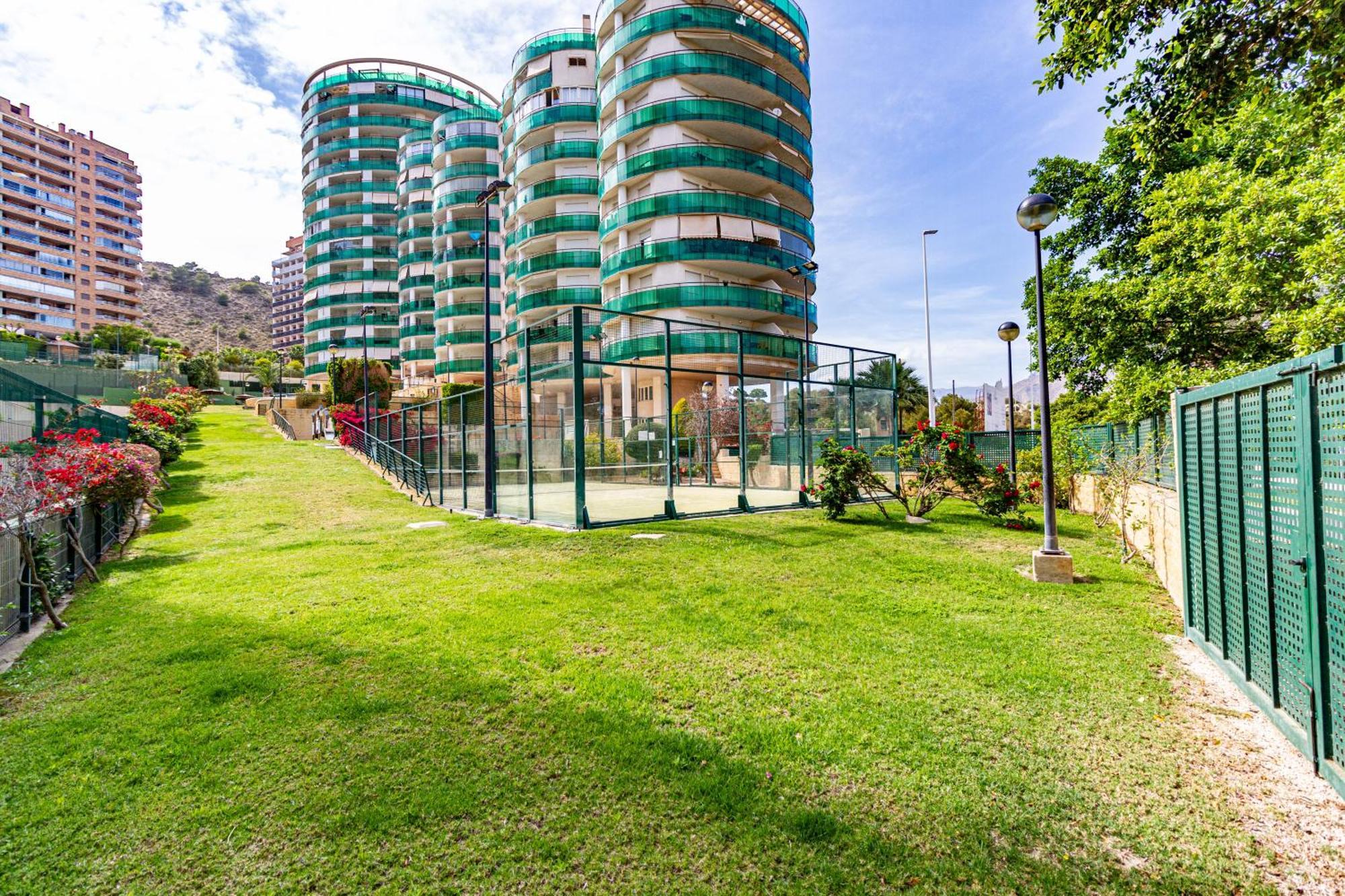 Apartment Vilapark With Pool, Free Parking, Terrace, Beach بينايدورم المظهر الخارجي الصورة